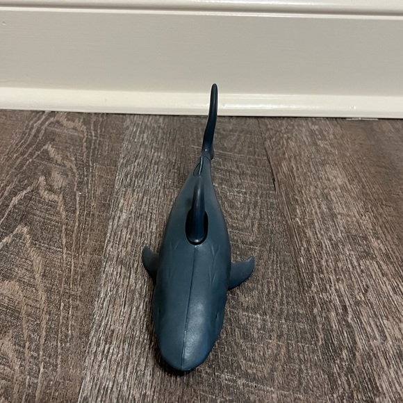 Pool Toy - Picture 3 of 3